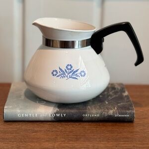 Vintage Corningware 6 cup tea/coffee pot white and blue cornflower